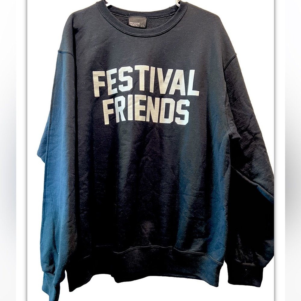 Private Party Festival‎ Friends Sweatshirt size large